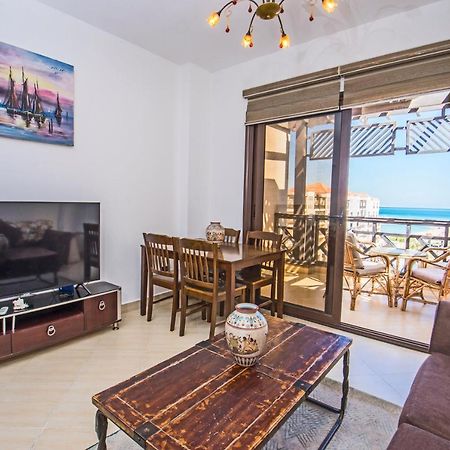 Premium Sea View 2 Bedrooms 2 Bathrooms Apartment Located Within Gravity Hotel & Aquapark Gurdaka Kültér fotó