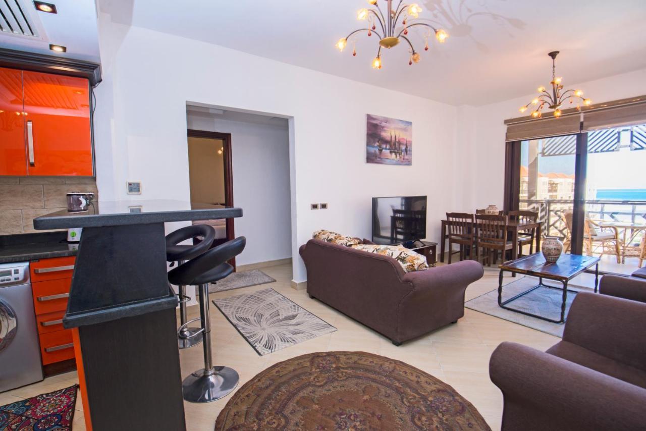 Premium Sea View 2 Bedrooms 2 Bathrooms Apartment Located Within Gravity Hotel & Aquapark Gurdaka Kültér fotó