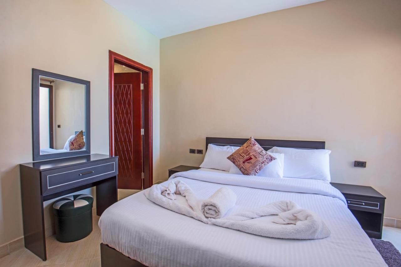 Premium Sea View 2 Bedrooms 2 Bathrooms Apartment Located Within Gravity Hotel & Aquapark Gurdaka Kültér fotó