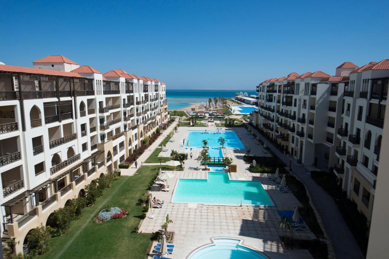 Premium Sea View 2 Bedrooms 2 Bathrooms Apartment Located Within Gravity Hotel & Aquapark Gurdaka Kültér fotó