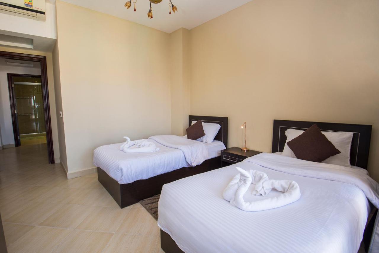 Premium Sea View 2 Bedrooms 2 Bathrooms Apartment Located Within Gravity Hotel & Aquapark Gurdaka Kültér fotó