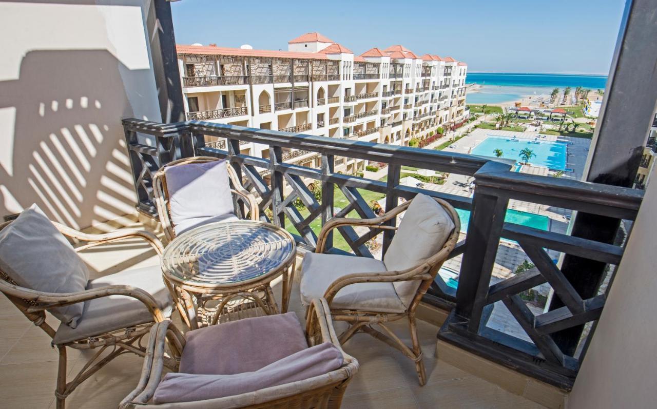 Premium Sea View 2 Bedrooms 2 Bathrooms Apartment Located Within Gravity Hotel & Aquapark Gurdaka Kültér fotó
