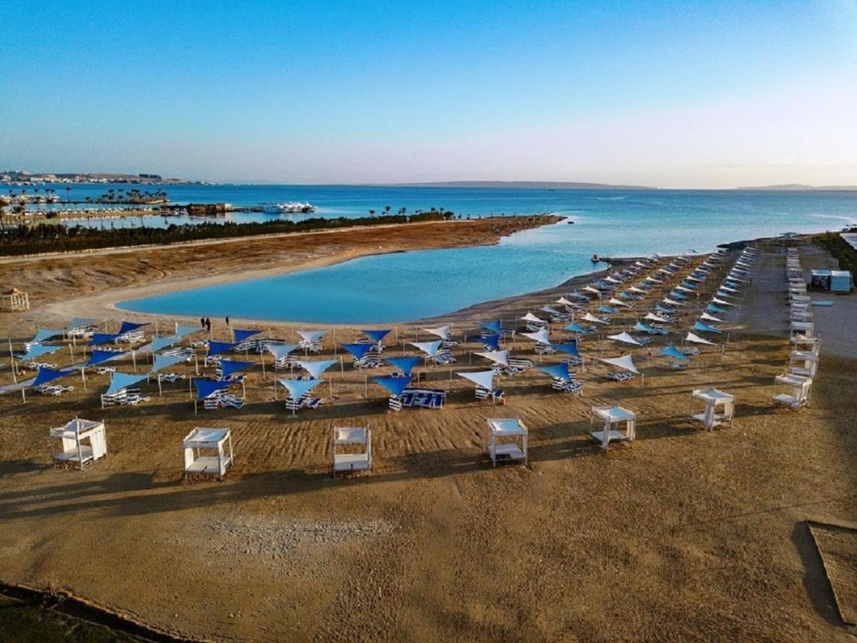 Premium Sea View 2 Bedrooms 2 Bathrooms Apartment Located Within Gravity Hotel & Aquapark Gurdaka Kültér fotó